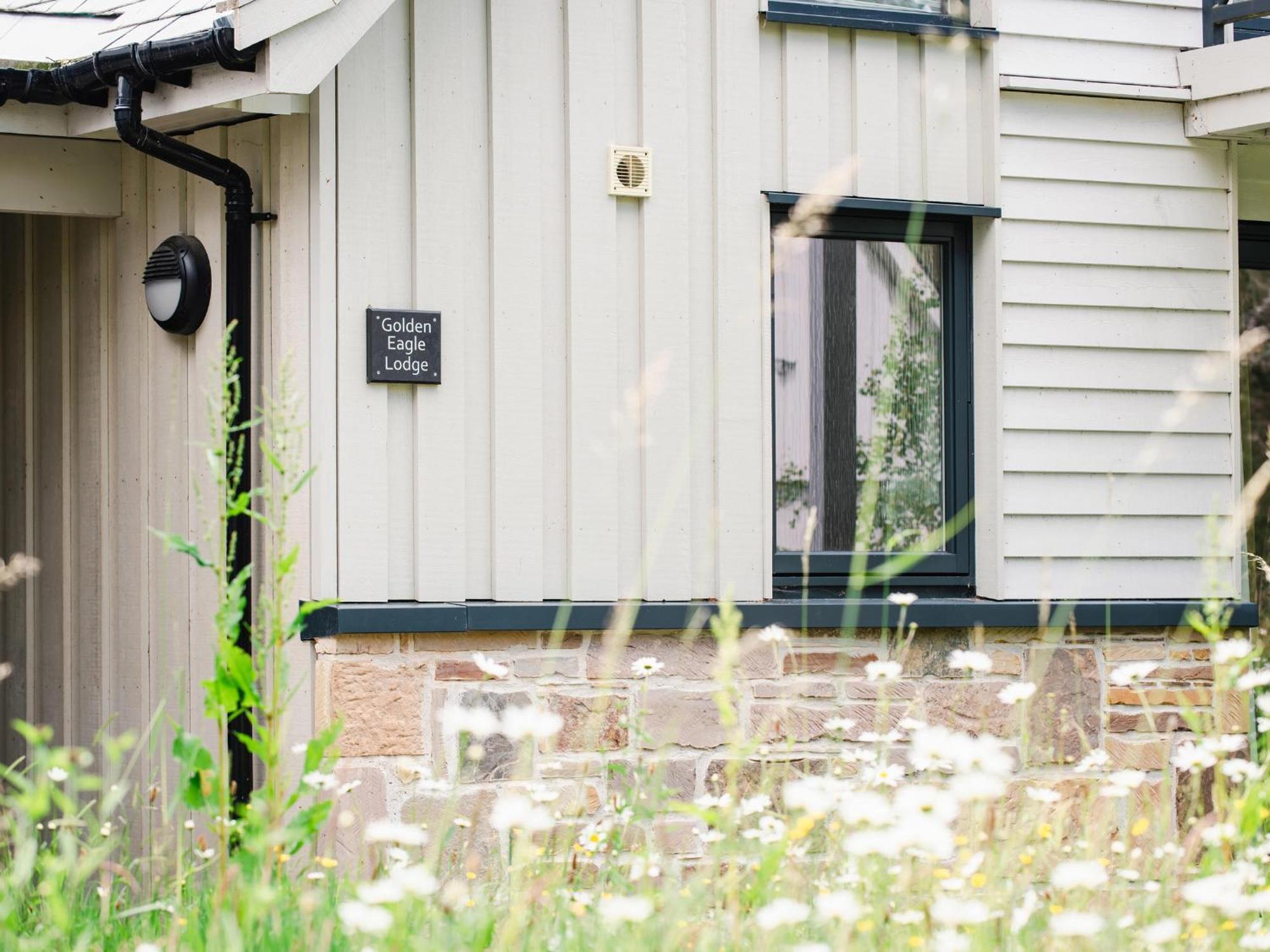 Golden Eagle Lodge Kingussie Exterior foto